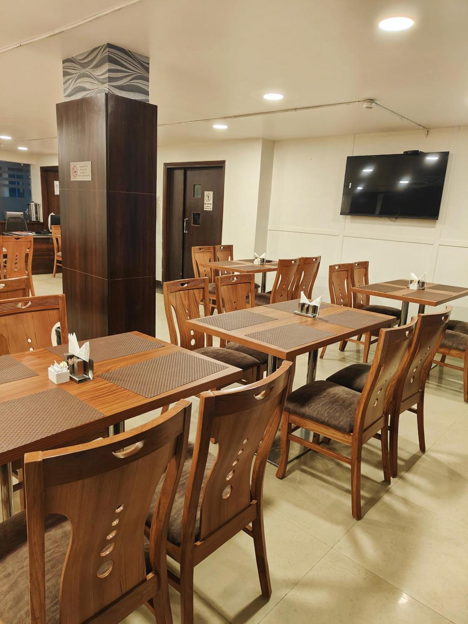 Rosemallow Hotel Nuova Delhi Esterno foto