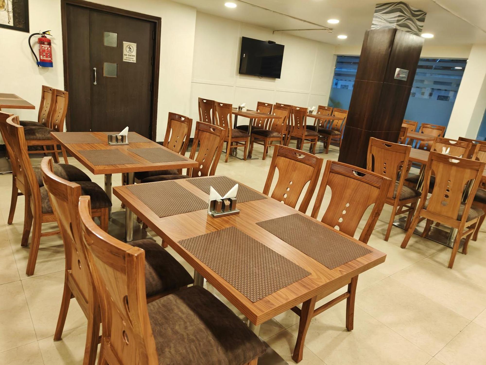 Rosemallow Hotel Nuova Delhi Esterno foto